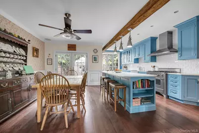 9016 68th Avenue, Forest Hills, NY 11375 - Photo 7
