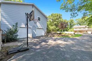 64 Patchogue Dr, Rocky Point, NY 11778 - Photo 5