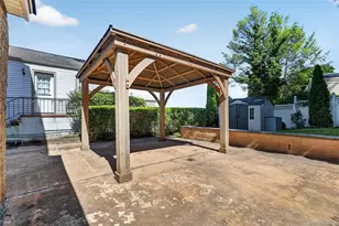 84 Page Ave, Yonkers, NY 10704 - Photo 21