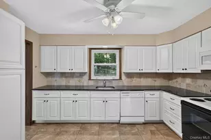 33 Winchester Dr, Monroe, NY 10950 - Photo 15