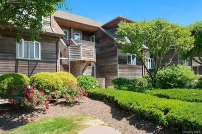 215 Fox Hill Drive, Calverton, NY 11933 - Photo 17
