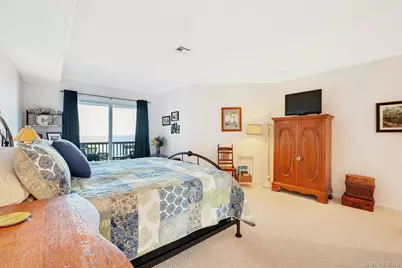 215 Fox Hill Drive, Calverton, NY 11933 - Photo 9