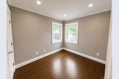 541 N Indiana Avenue, Lindenhurst, NY 11757 - Photo 15
