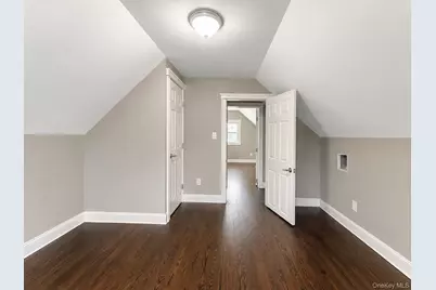 541 N Indiana Avenue, Lindenhurst, NY 11757 - Photo 19