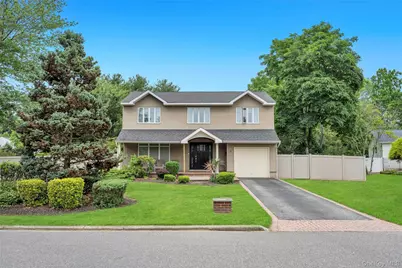 11 Ann Court, North Babylon, NY 11703 - Photo 3