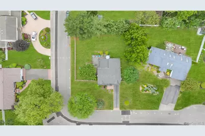 11 Ann Court, North Babylon, NY 11703 - Photo 31