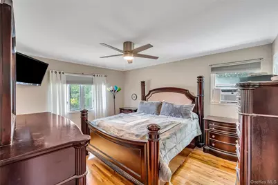 11 Ann Court, North Babylon, NY 11703 - Photo 17