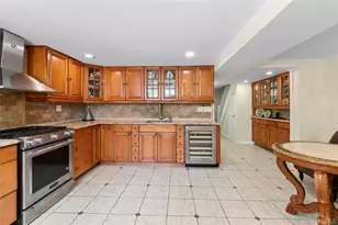 59-02 70th St, Maspeth, NY 11378 - Photo 23