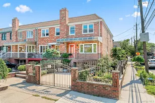 59-02 70th St, Maspeth, NY 11378 - Photo 1