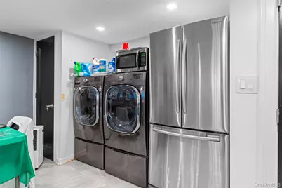 18906 122nd Avenue, Springfield Gardens, NY 11413 - Photo 27