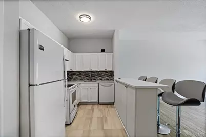 221 Beach 80th Street #1G, Far Rockaway, NY 11693 - Photo 3
