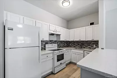 221 Beach 80th Street #1G, Far Rockaway, NY 11693 - Photo 5