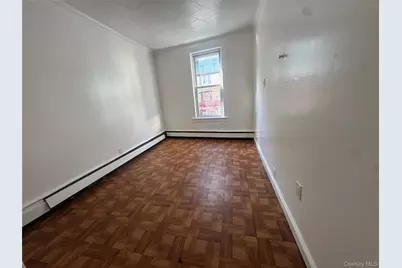 10124 Jamaica Avenue, Richmond Hill, NY 11418 - Photo 3