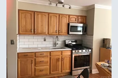233 N Middletown Road #D, Pearl River, NY 10965 - Photo 3