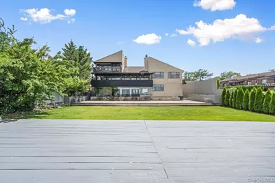 15443 Riverside Drive, Whitestone, NY 11357 - Photo 35