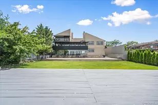 154-43 Riverside Dr, Whitestone, NY 11357 - Photo 35