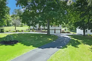 1625 Overhill St, Yorktown Heights, NY 10598 - Photo 3