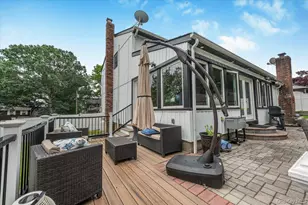 35 Washington Heights St, Selden, NY 11784 - Photo 19