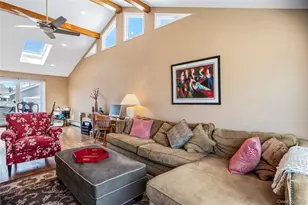 678 Carlyle Ave, Franklin Square, NY 11010 - Photo 5