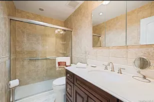3824 Illona Ln, Oceanside, NY 11572 - Photo 13