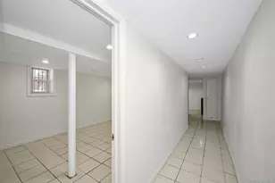 88-35 Vanderveer St, Queens Village, NY 11427 - Photo 25