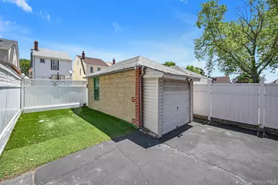 88-35 Vanderveer Street, Queens Village, NY 11427 - Photo 29