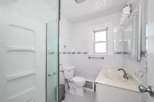 88-35 Vanderveer St, Queens Village, NY 11427 - Photo 13