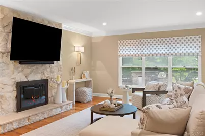 56 Sage Hollow Court, Dix Hills, NY 11746 - Photo 19