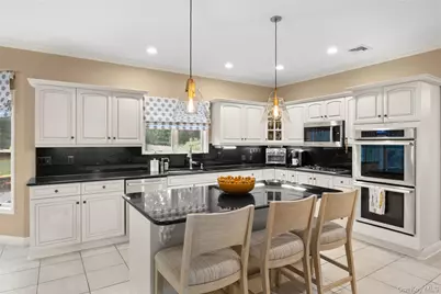 56 Sage Hollow Court, Dix Hills, NY 11746 - Photo 11