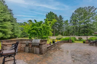 56 Sage Hollow Court, Dix Hills, NY 11746 - Photo 49