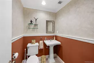 56 Sage Hollow Ct, Dix Hills, NY 11746 - Photo 37
