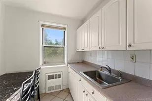 609 Palmer Rd, Yonkers, NY 10701 - Photo 11