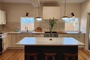 25 Lewis Ln, Port Washington, NY 11050 - Photo 9