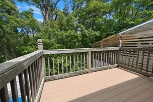 136 Hill Crescent, Calverton, NY 11933 - Photo 13