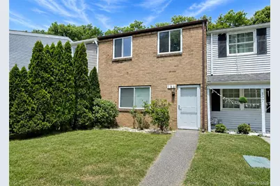 136 Hill Crescent, Calverton, NY 11933 - Photo 1