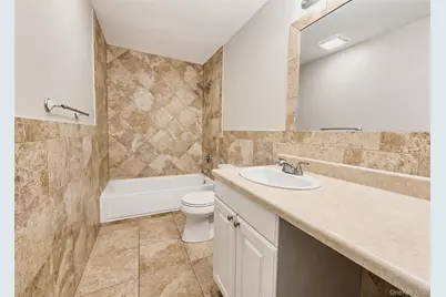 136 Hill Crescent, Calverton, NY 11933 - Photo 11