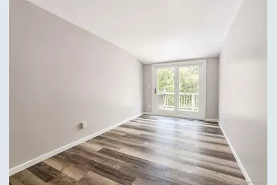 136 Hill Crescent, Calverton, NY 11933 - Photo 7