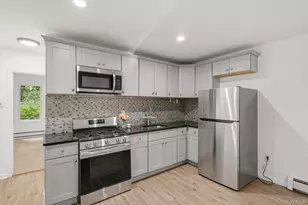 411 Liberty St, Newburgh, NY 12550 - Photo 11