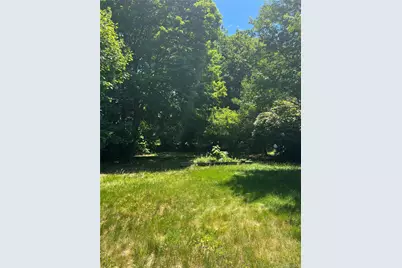 27 Wellington Place, Amityville, NY 11701 - Photo 33