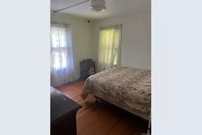 27 Wellington Place, Amityville, NY 11701 - Photo 13