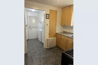 27 Wellington Place, Amityville, NY 11701 - Photo 7