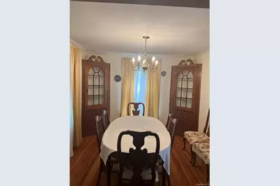 27 Wellington Place, Amityville, NY 11701 - Photo 5