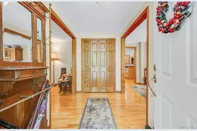 111 Stony Hollow Road, Centerport, NY 11721 - Photo 5