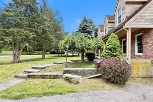 18 Fox Run, Hopewell Junction, NY 12533 - Photo 5