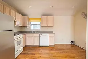 89-29 Moline St, Queens Village, NY 11428 - Photo 13