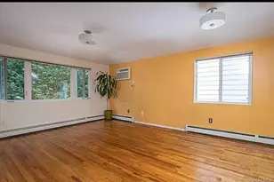 89-29 Moline St, Queens Village, NY 11428 - Photo 11