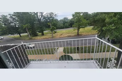 131-78 Laurelton Parkway #Upper, Rosedale, NY 11422 - Photo 9