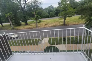 131-78 Laurelton Pkwy, Rosedale, NY 11422 - Photo 9