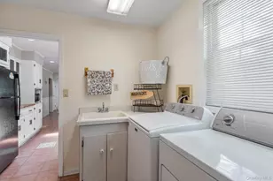 20 Spaulding Ln, Stony Brook, NY 11790 - Photo 13