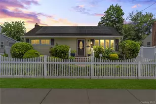 3414 Great Neck Rd, Amityville, NY 11701 - Photo 3